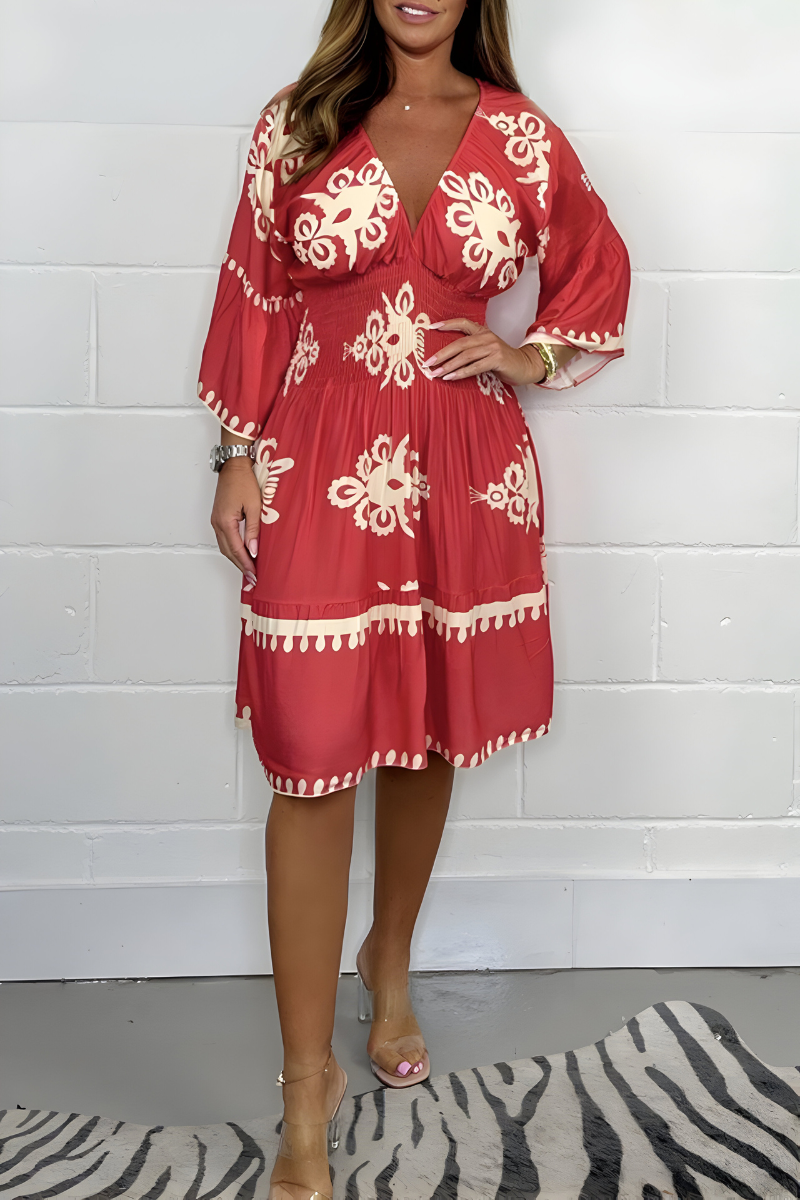 Lisa | Chic Knee-Length Elegance