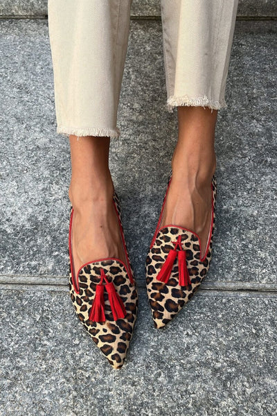 Ella & James | POINTED LOAFERS WITH FRINGE DETAILS