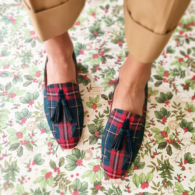 Ella & James | SCOTTISH CHIC LOAFERS WITH TASSELS
