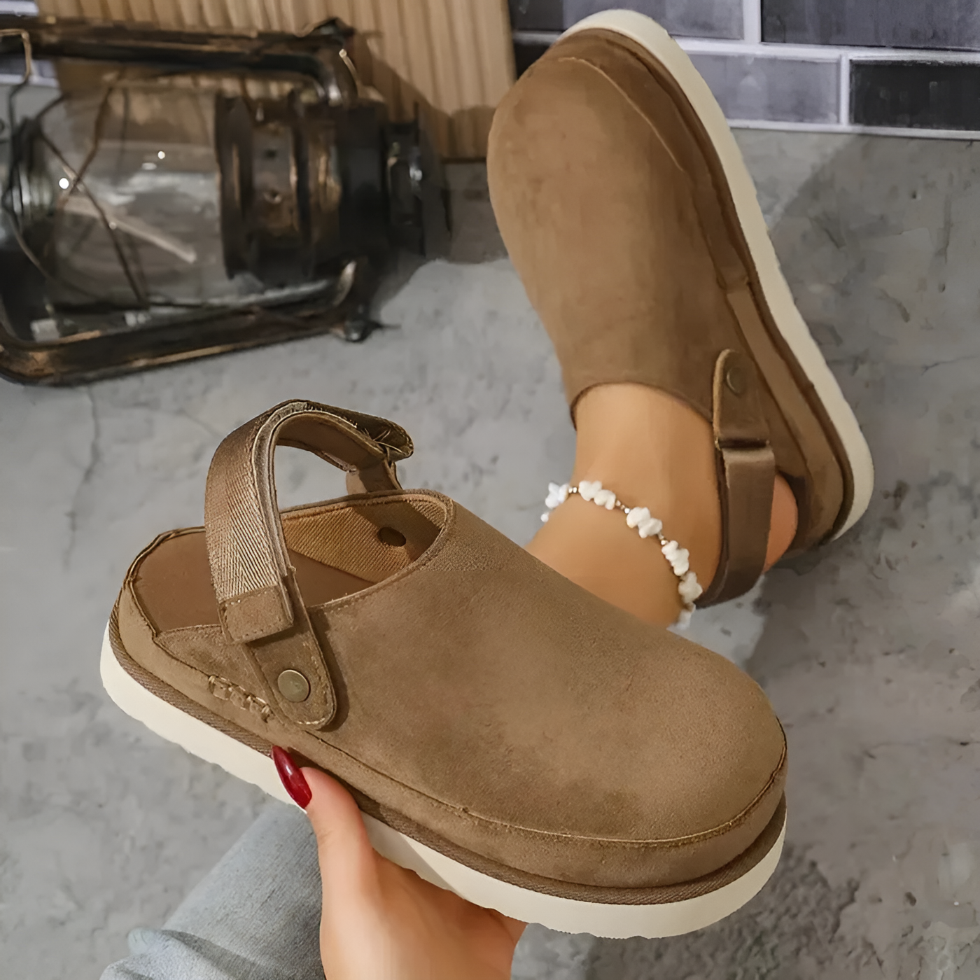 Esther - Orthopedic Closed Toe Mule Shoe