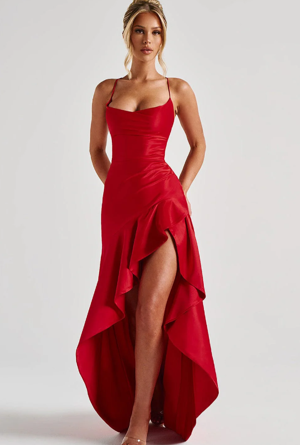 Samira – Long Dress with Open Back