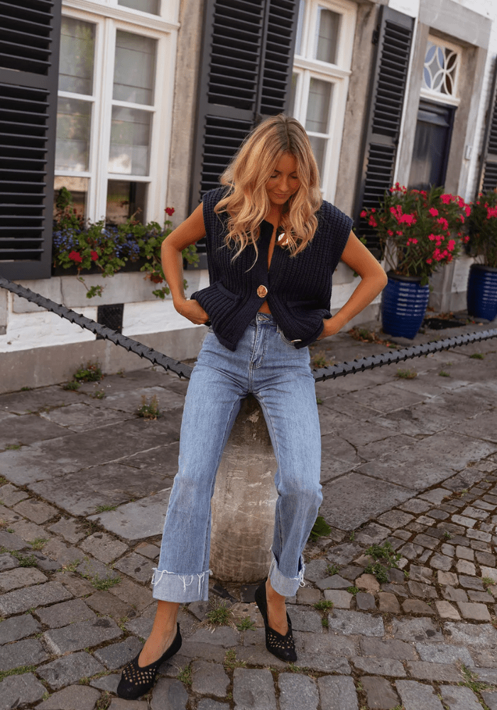 FENJA™ | THE STYLISH LAYERING KNIT VEST