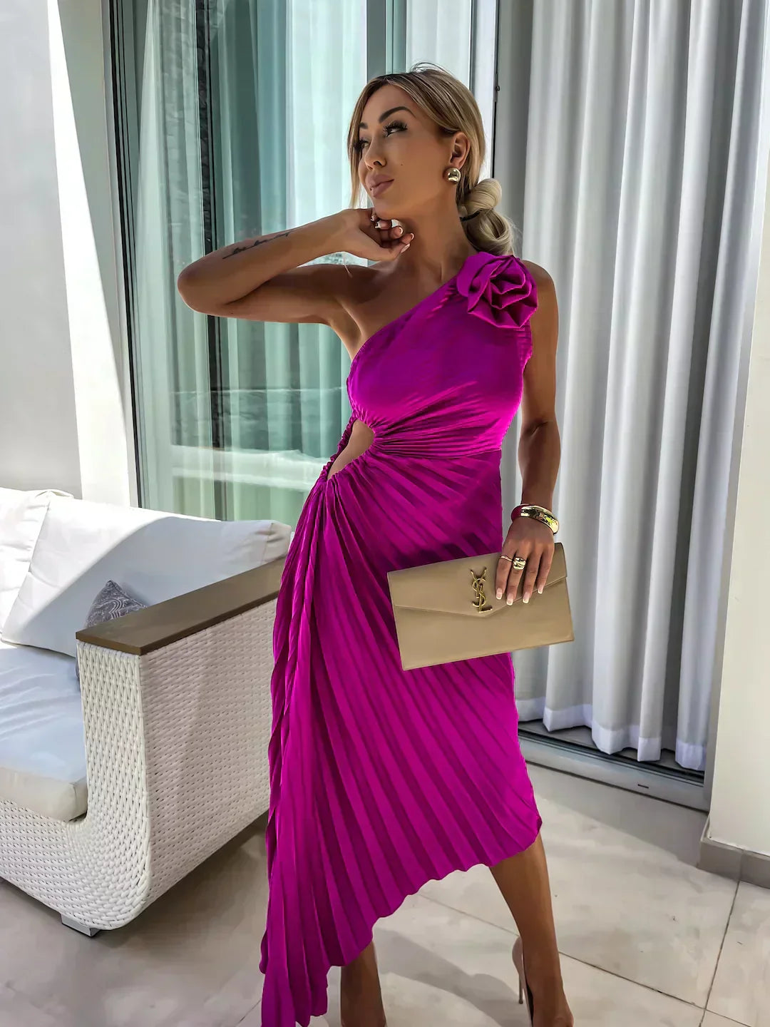 Vivian – Soft Feminine Dress