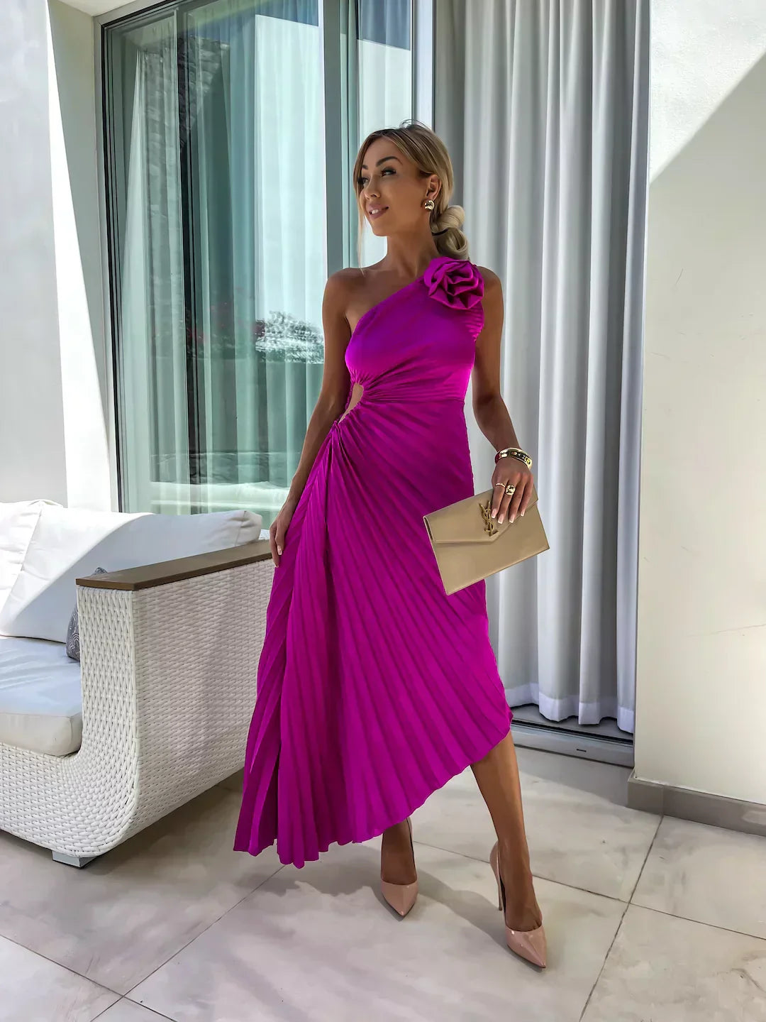 Lizbeth - Dress with Floral Shoulders