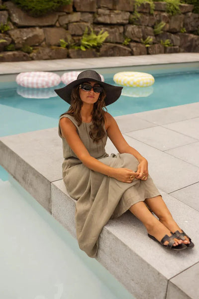 Sarah™ | The Summer Dress in Elegant Khaki